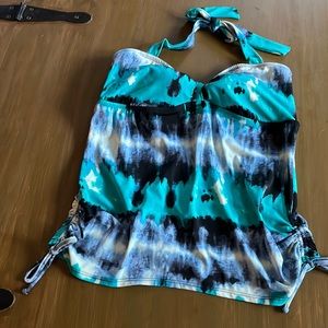 Awesome Inches Off tankini top!!